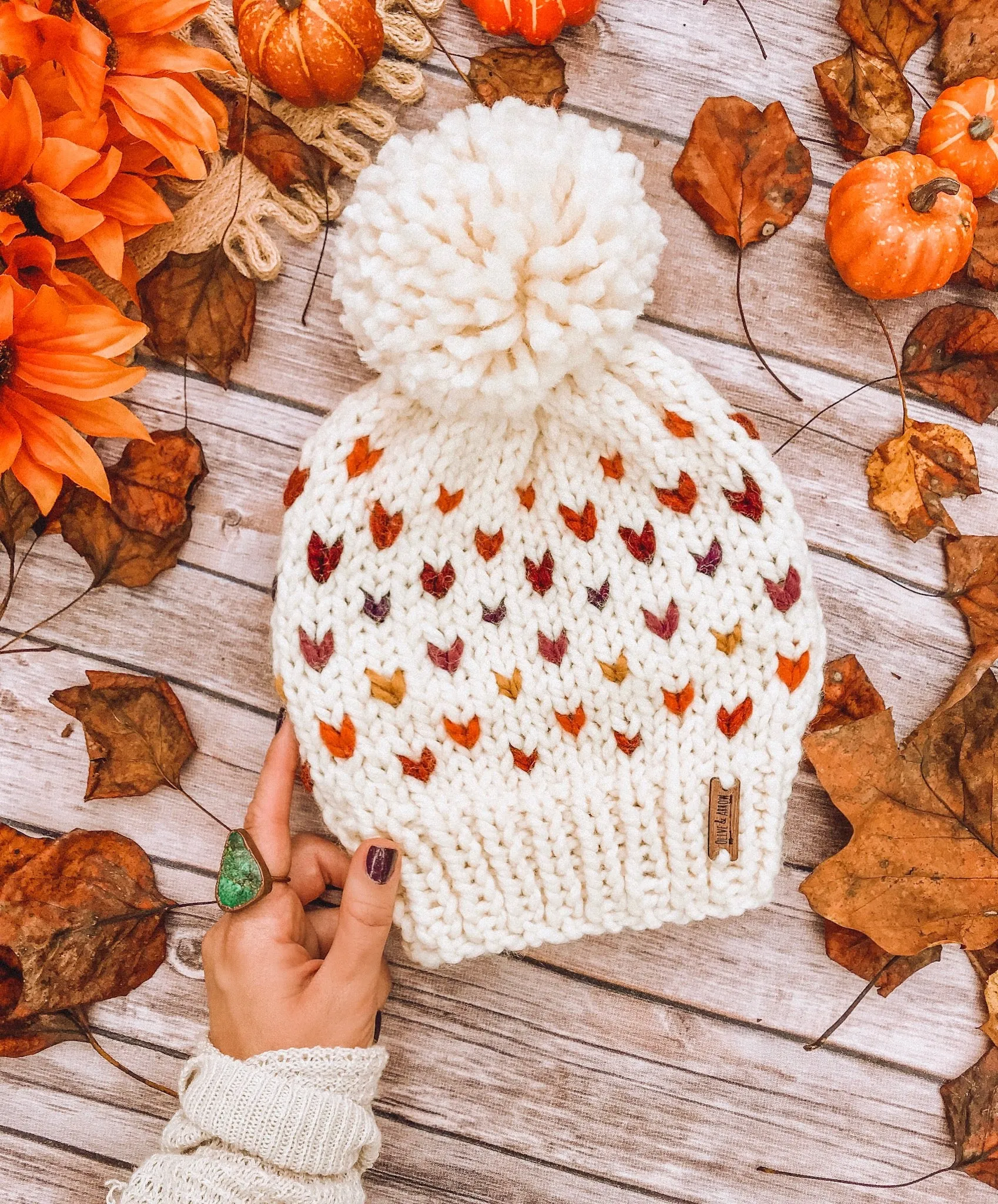 Easy Knitting Pattern Adult Knit Hat Beanie Fair Isle Knitting // Retro Rainbow Hearts
