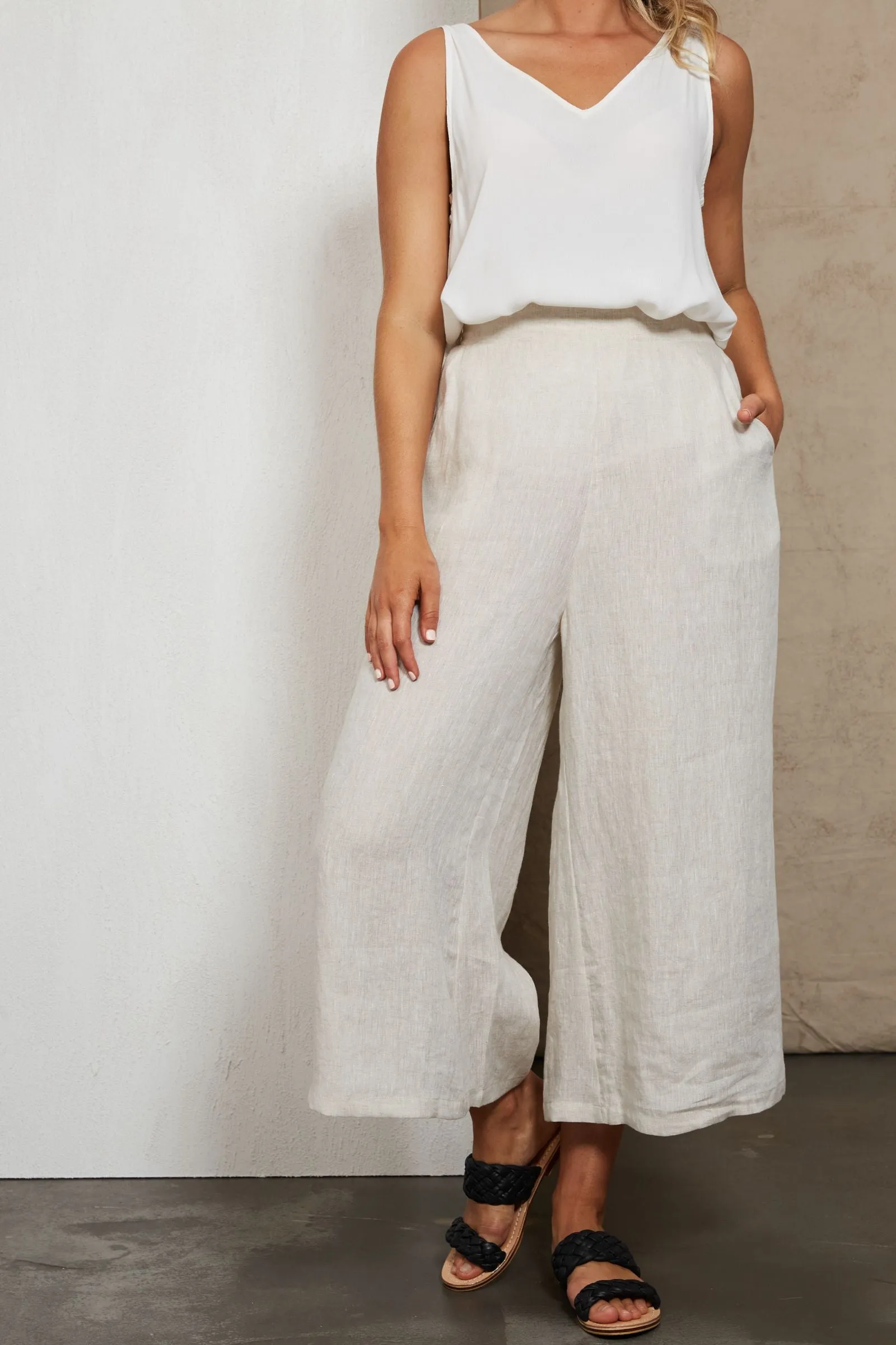 Eb & Ive 'Studio Crop Pant' - Tusk