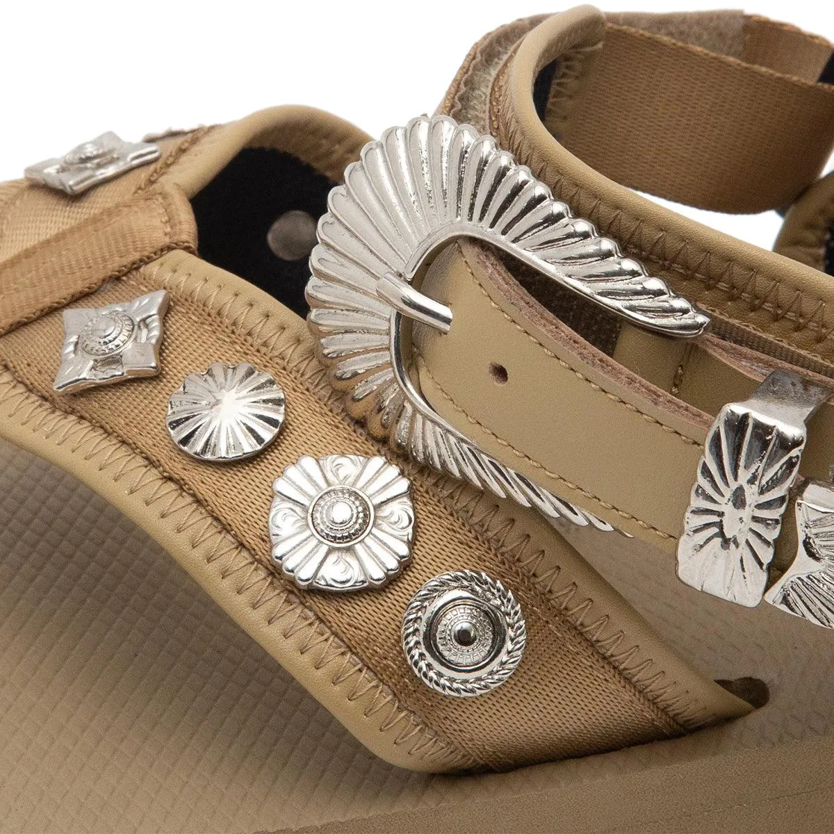   Toga Virilis TONO 'Beige'